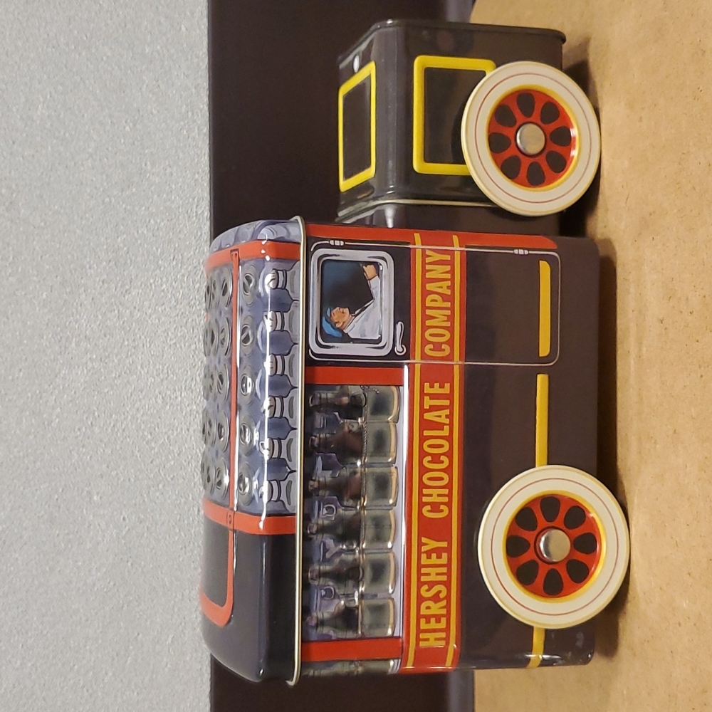 Hershey Moveable Tin